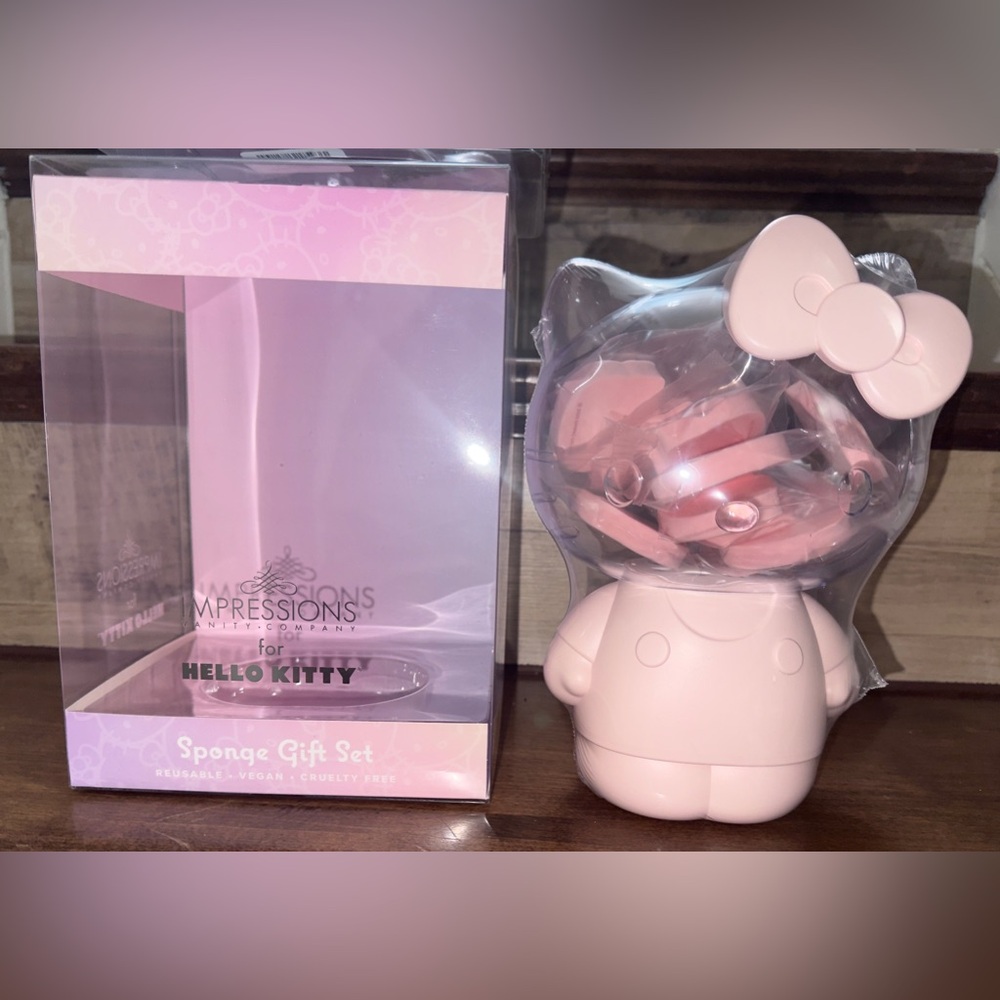 Cute 🥰 Hello Kitty x Impressions Collab - 12 Piece Sponge Set Removable Head